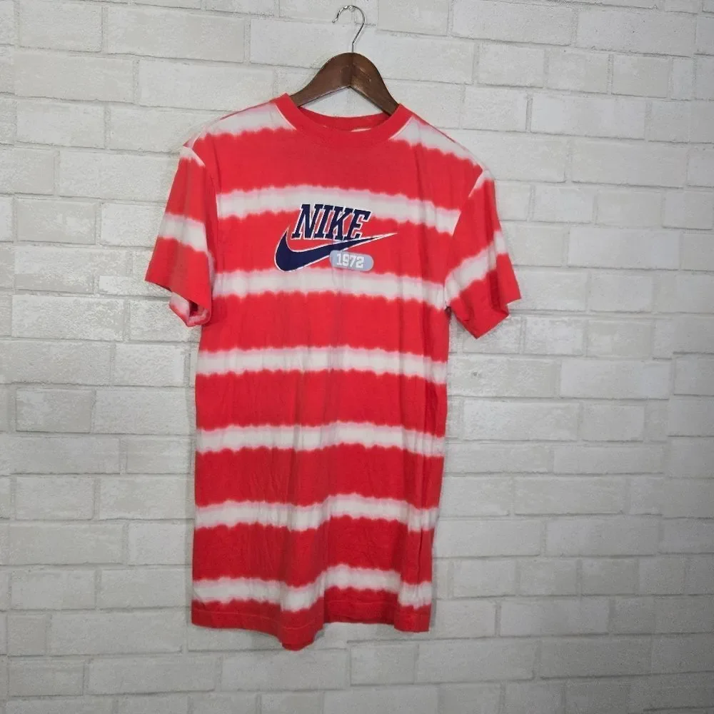 NIKE short sleeve mini dress